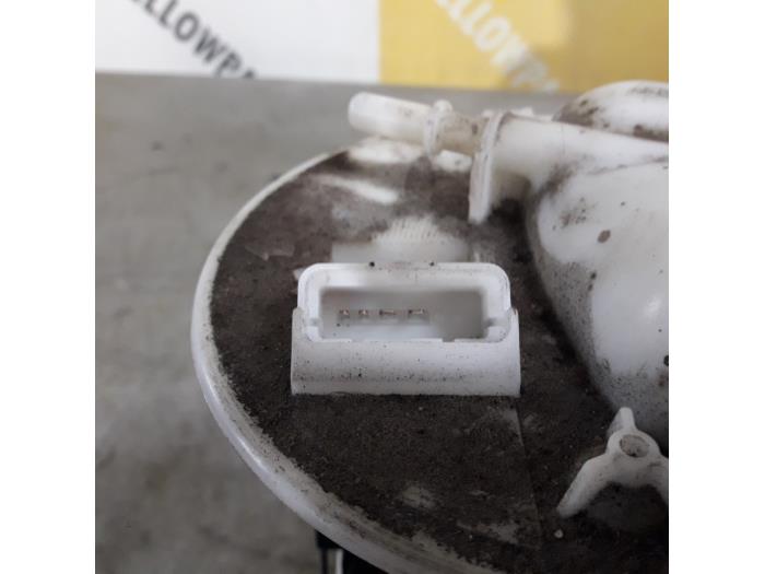 Gebruikte Tank element Pomp Suzuki Swift (ZA/ZC/ZD1/2/3/9) 1.3 VVT 16V Prijs € 40,00 Margeregeling aangeboden door Yellow Parts