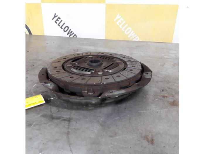 Gebruikte Koppelingsset (compleet) Suzuki Grand Vitara II (JT) 1.9 DDiS Prijs € 50,00 Margeregeling aangeboden door Yellow Parts