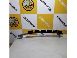 Gebruikte Bumperbalk voor Suzuki Swift (ZA/ZC/ZD1/2/3/9) 1.3 VVT 16V Prijs € 30,00 Margeregeling aangeboden door Yellow Parts