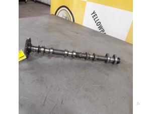 Gebruikte Nokkenas Suzuki Grand Vitara II (JT) 2.4 16V Prijs € 65,00 Margeregeling aangeboden door Yellow Parts