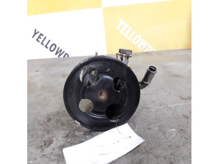 Gebruikte Servopomp Suzuki Grand Vitara II (JT) 1.6 16V Prijs € 99,00 Margeregeling aangeboden door Yellow Parts
