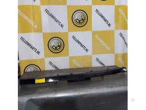Gebruikte Dwarsbalk frontdeel Suzuki Vitara (ET/FT/TA) 1.6 Prijs € 35,00 Margeregeling aangeboden door Yellow Parts