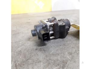 Gebruikte EGR Klep Suzuki Grand Vitara II (JT) 1.6 16V Prijs € 34,99 Margeregeling aangeboden door Yellow Parts