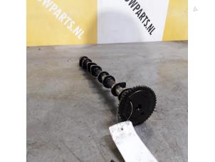 Gebruikte Nokkenas Suzuki Grand Vitara II (JT) 1.6 16V Prijs € 95,00 Margeregeling aangeboden door Yellow Parts