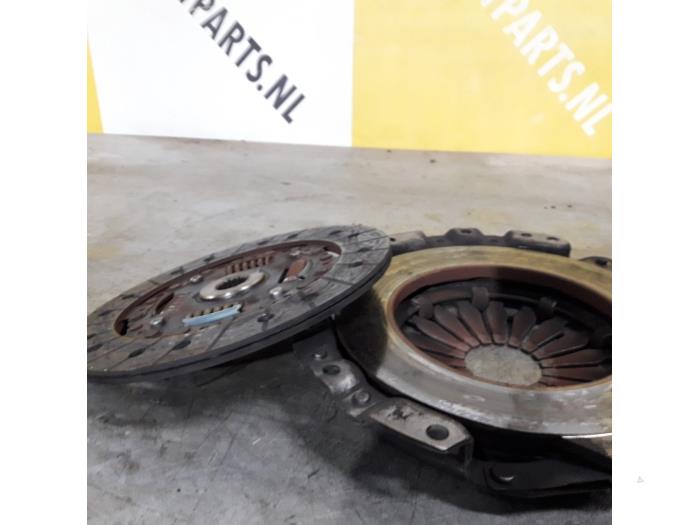 Koppelingsset (compleet) van een Suzuki New Ignis (MH) 1.3 16V 2006