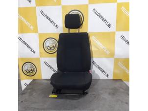 Gebruikte Voorstoel rechts Suzuki Swift (ZA/ZC/ZD1/2/3/9) 1.5 VVT 16V Prijs € 75,00 Margeregeling aangeboden door Yellow Parts