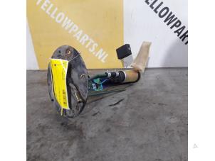 Gebruikte Benzinepomp Suzuki Grand Vitara I (FT/GT/HT) 2.0 16V Prijs € 44,95 Margeregeling aangeboden door Yellow Parts