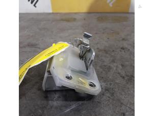 Gebruikte Achterklep Slotmechaniek Suzuki Alto (GF) 1.0 12V Prijs € 20,00 Margeregeling aangeboden door Yellow Parts