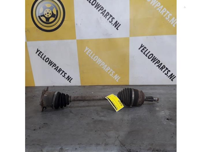 Gebruikte Aandrijfas rechts-achter Suzuki Grand Vitara II (JT) 2.4 16V Prijs € 79,99 Margeregeling aangeboden door Yellow Parts