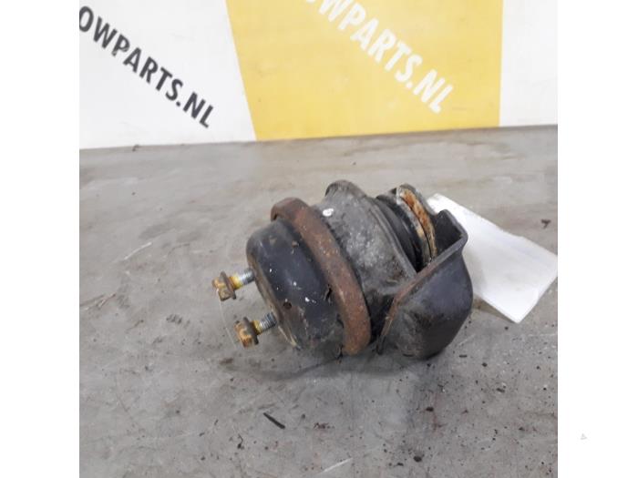 Gebruikte Motorrubber Suzuki Grand Vitara II (JT) 2.4 16V Prijs € 35,00 Margeregeling aangeboden door Yellow Parts