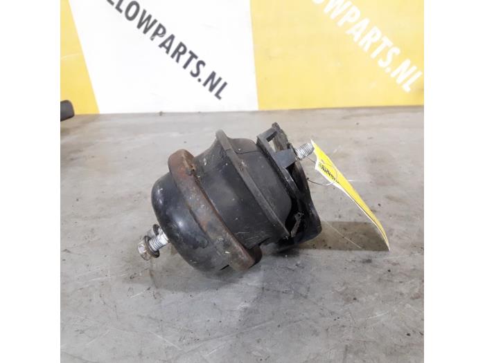 Gebruikte Motorrubber Suzuki Grand Vitara II (JT) 2.4 16V Prijs € 35,00 Margeregeling aangeboden door Yellow Parts
