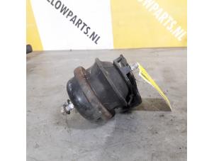 Gebruikte Motorrubber Suzuki Grand Vitara II (JT) 2.4 16V Prijs € 35,00 Margeregeling aangeboden door Yellow Parts