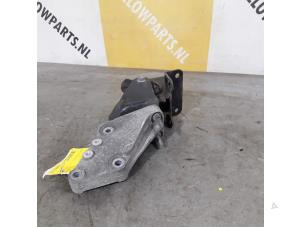 Gebruikte Motorsteun Suzuki Alto 1.0 12V Prijs € 35,00 Margeregeling aangeboden door Yellow Parts