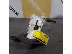 Gebruikte Benzinepomp Suzuki Alto (GF) 1.0 12V Prijs € 45,00 Margeregeling aangeboden door Yellow Parts
