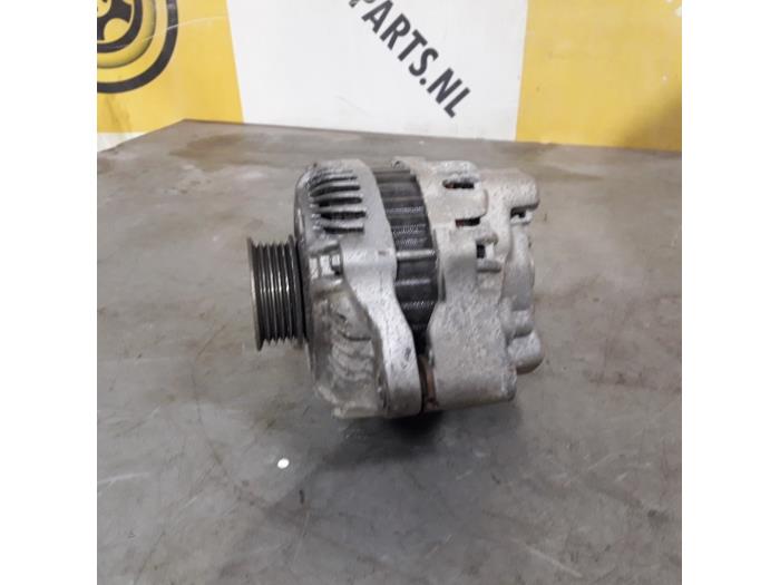 Dynamo van een Suzuki Swift (ZA/ZC/ZD) 1.2 16_ 2013