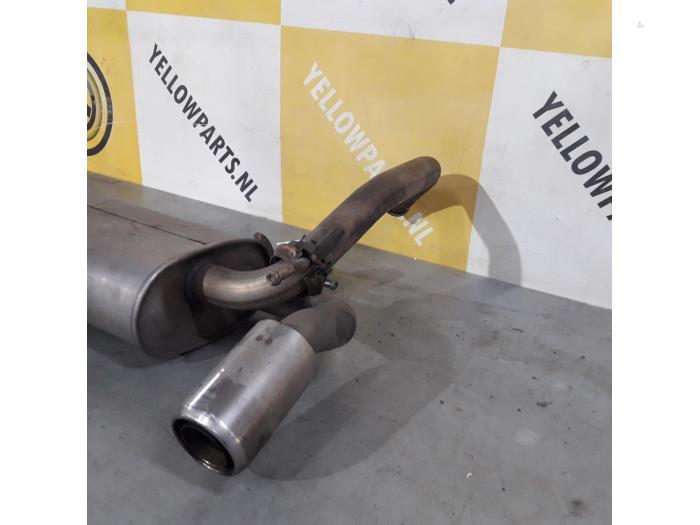 Uitlaat Einddemper van een Suzuki SX4 (EY/GY) 1.6 16V 4x2 2010