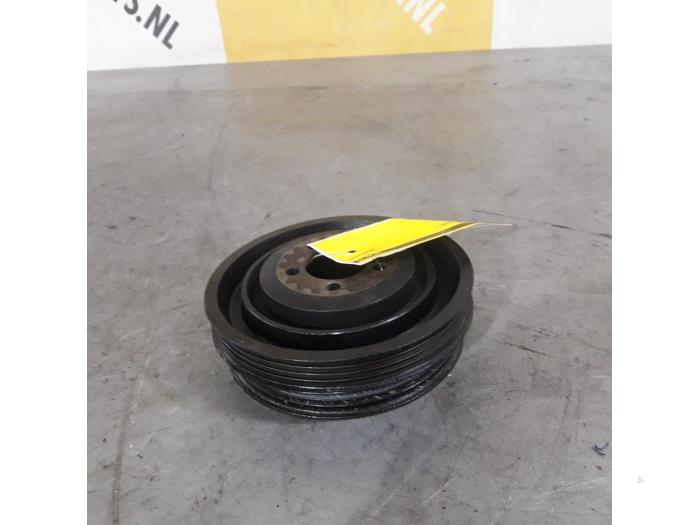 Gebruikte Poelie Krukas Suzuki Jimny Hardtop 1.3i 16V 4x4 Cabrio Prijs € 34,99 Margeregeling aangeboden door Yellow Parts