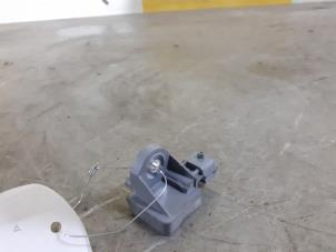 Gebruikte Sensor Airbag Suzuki Splash 1.2 VVT 16V Prijs € 25,00 Margeregeling aangeboden door Yellow Parts