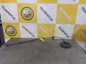 Gebruikte Handrem Kabel Suzuki Alto (RF410) 1.1 16V Prijs € 20,00 Margeregeling aangeboden door Yellow Parts