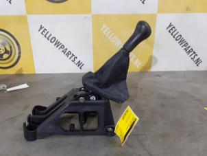 Gebruikte Versnellingspook Suzuki New Ignis (MH) 1.3 16V Prijs € 30,00 Margeregeling aangeboden door Yellow Parts