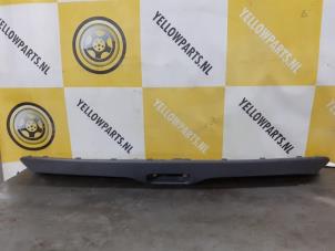 Gebruikte Lip achterbumper Suzuki Vitara (LY/MY) 1.6 16V AllGrip 4x4 Prijs € 65,00 Margeregeling aangeboden door Yellow Parts