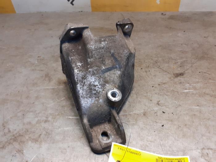 Gebruikte Motorsteun Suzuki Grand Vitara II (JT) 2.0 16V Prijs € 19,99 Margeregeling aangeboden door Yellow Parts