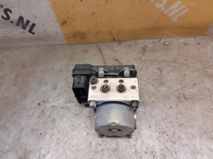 Gebruikte ABS Pomp Suzuki Grand Vitara I (FT/GT/HT) 2.5 V6 24V Prijs € 99,00 Margeregeling aangeboden door Yellow Parts