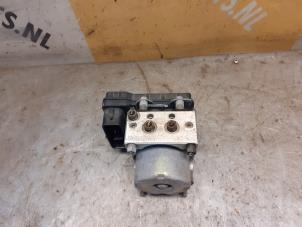 Gebruikte ABS Pomp Suzuki Grand Vitara I (FT/GT/HT) 2.5 V6 24V Prijs € 99,00 Margeregeling aangeboden door Yellow Parts