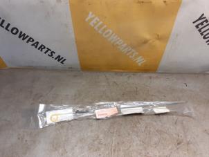 Gebruikte Olie Peilstok Suzuki Jimny Hardtop 1.3i 16V 4x4 Prijs € 24,19 Inclusief btw aangeboden door Yellow Parts