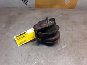 Gebruikte Motorrubber Suzuki Grand Vitara II (JT) 2.0 16V Prijs € 34,99 Margeregeling aangeboden door Yellow Parts