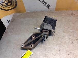 Gebruikte Motorsteun Suzuki Swift (ZA/ZC/ZD1/2/3/9) 1.3 VVT 16V Prijs € 30,00 Margeregeling aangeboden door Yellow Parts