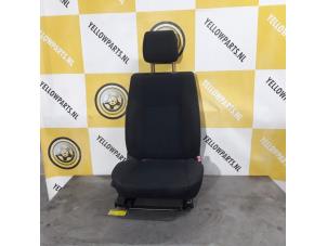 Gebruikte Voorstoel rechts Suzuki Swift (ZA/ZC/ZD1/2/3/9) 1.3 VVT 16V Prijs € 85,00 Margeregeling aangeboden door Yellow Parts