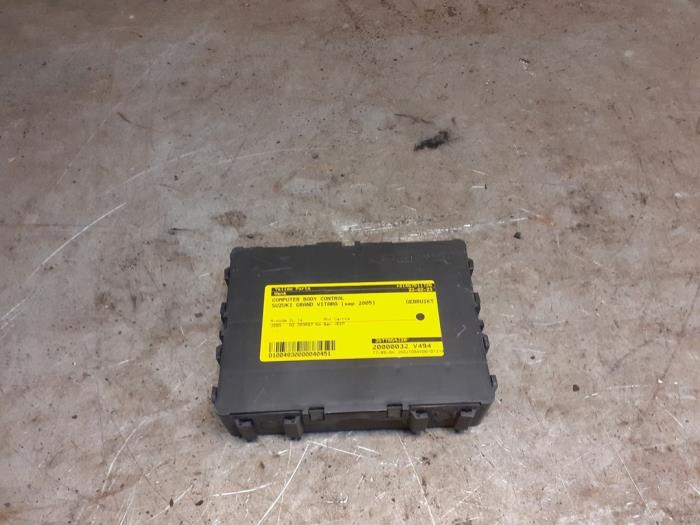 Gebruikte Computer Body Control Suzuki Grand Vitara II (JT) 2.0 16V Prijs € 69,00 Margeregeling aangeboden door Yellow Parts