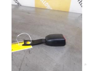 Gebruikte Veiligheidsgordel Insteek links-voor Suzuki Grand Vitara I (FT/GT/HT) 2.0 16V Prijs € 20,00 Margeregeling aangeboden door Yellow Parts