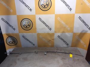 Gebruikte Handrem Kabel Suzuki Splash 1.2 16V Prijs € 20,00 Margeregeling aangeboden door Yellow Parts