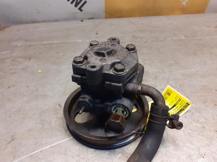 Gebruikte Servopomp Suzuki Baleno (GA/GB) 1.6 16V Prijs € 69,99 Margeregeling aangeboden door Yellow Parts