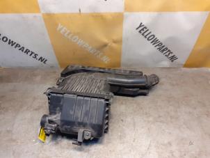 Gebruikte Luchtfilterhuis Suzuki Swift (ZA/ZC/ZD) 1.2 16V Prijs € 49,00 Margeregeling aangeboden door Yellow Parts