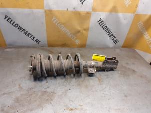 Gebruikte Schokdemperpoot rechts-voor Suzuki Grand Vitara II (JT) 1.6 16V Prijs € 49,99 Margeregeling aangeboden door Yellow Parts