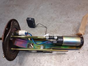 Gebruikte Benzinepomp Suzuki Grand Vitara I (FT/GT/HT) 2.5 V6 24V Prijs € 44,95 Margeregeling aangeboden door Yellow Parts