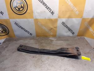 Gebruikte Motorbalk Suzuki Baleno (GA/GB) 1.6 16V Prijs € 79,99 Margeregeling aangeboden door Yellow Parts