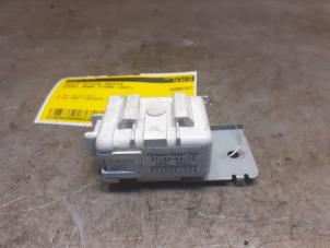 Gebruikte Keyless vehicle module Suzuki Grand Vitara II (JT) 1.9 DDiS Prijs € 35,00 Margeregeling aangeboden door Yellow Parts