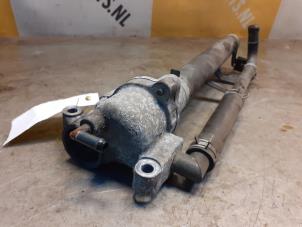 Gebruikte Thermostaathuis Suzuki Liana (ERC/ERD/RH4) 1.6 MPi 16V Prijs € 40,00 Margeregeling aangeboden door Yellow Parts