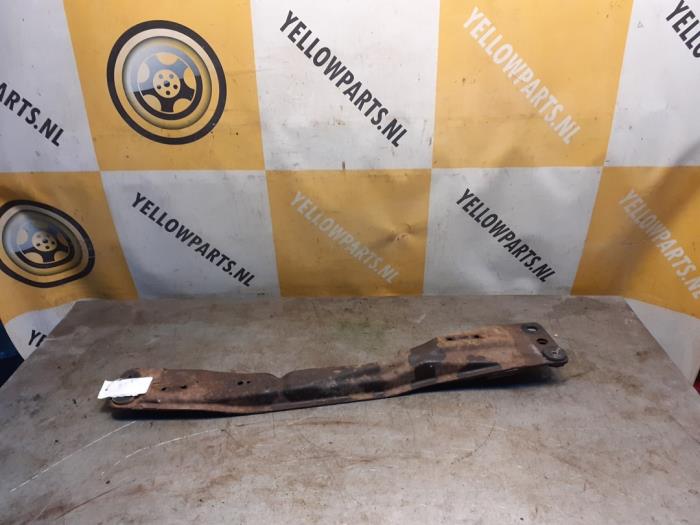 Gebruikte Motorbalk Suzuki Liana (ERC/ERD/RH4) 1.6 MPi 16V Prijs € 55,00 Margeregeling aangeboden door Yellow Parts