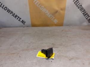 Gebruikte Luchtmassameter Suzuki Liana (ERC/ERD/RH4) 1.6 MPi 16V Prijs € 35,00 Margeregeling aangeboden door Yellow Parts