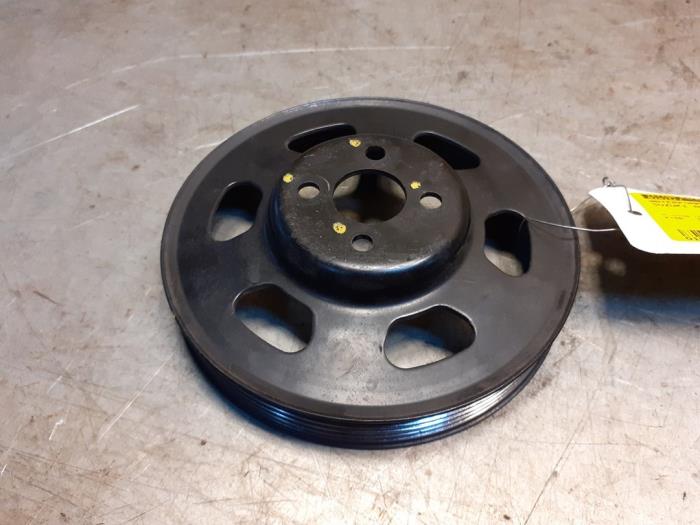 Gebruikte Waterpomp poelie Suzuki Alto 1.0 12V Prijs € 15,00 Margeregeling aangeboden door Yellow Parts