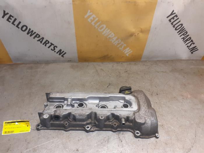 Gebruikte Kleppendeksel Suzuki Grand Vitara II (JT) 2.0 16V Prijs € 49,95 Margeregeling aangeboden door Yellow Parts