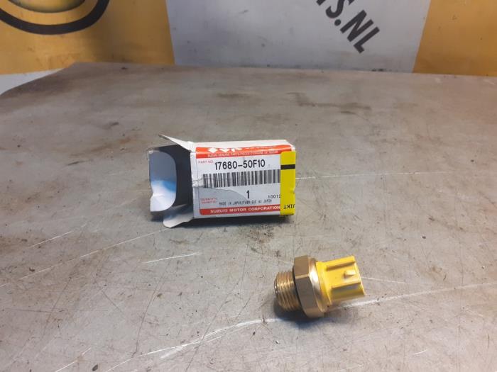 Gebruikte Sensor radiateurtemperatuur Suzuki Swift (SF310/413) 1.3 Prijs € 19,90 Margeregeling aangeboden door Yellow Parts