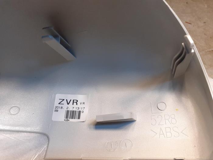 Spiegelkap links van een Suzuki Swift (ZC/ZD) 1.2 Dual Jet 16V 2018