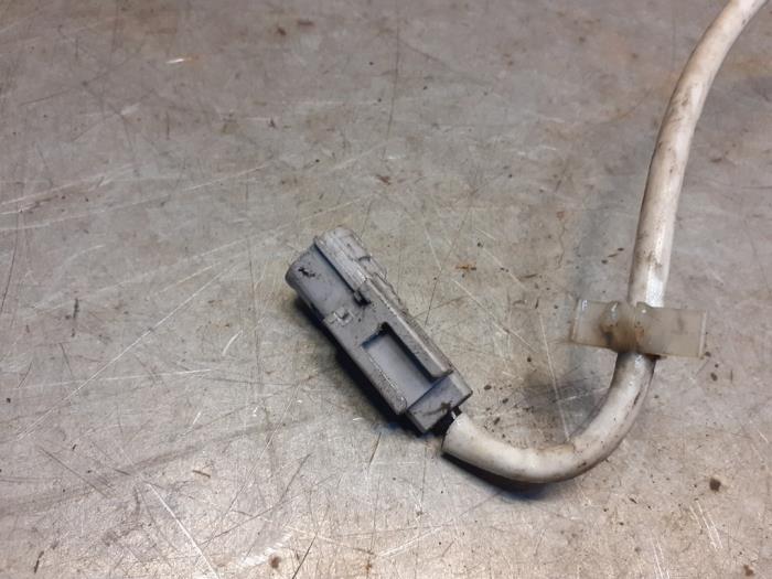 Pingelsensor van een Suzuki Swift (ZA/ZC/ZD) 1.2 16_ 2012