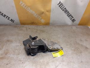 Gebruikte Motorrubber Suzuki Alto 1.0 12V Prijs € 35,00 Margeregeling aangeboden door Yellow Parts
